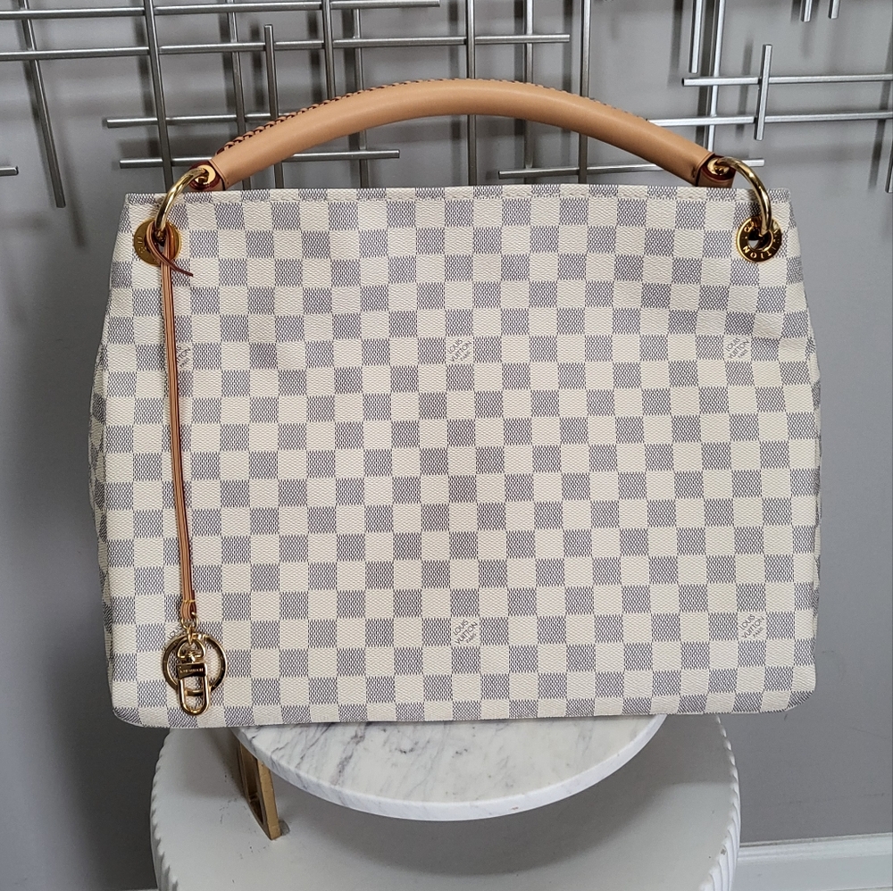 Louis Vuitton Artsy MM, Damier Azur, Like New Condition
